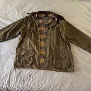 Barbour Beaufort Men's XL Jacket with liner and hood.  Olive Green